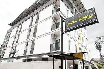 هتل Yada Living