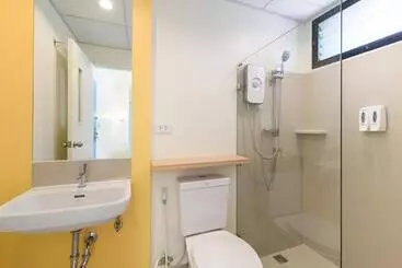 هتل Hop Inn Lampang City Center