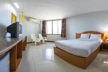 בית מלון כפרי Sport Inn