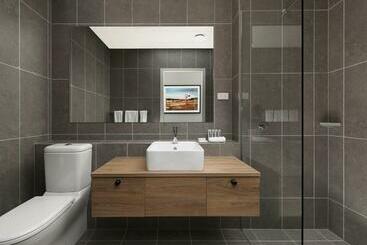 Отель Abode Murrumbateman