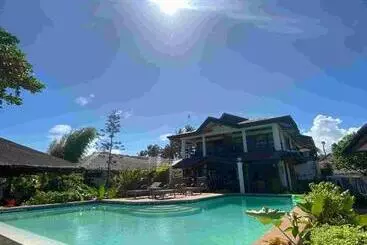 هتل Romantic Beach Villas