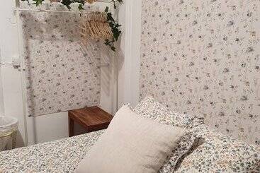 هتل Theplacetobe B&b