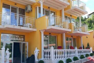 Отель Megas Palace Bankya