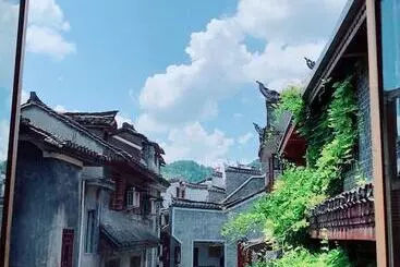 Jomo Hotel Fenghuang