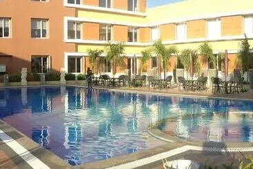 Resort Otel Club Mahindra Dwarka