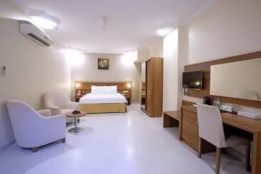 ホテル Muscat Hills