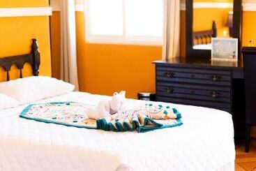 هتل Villa Del Lago