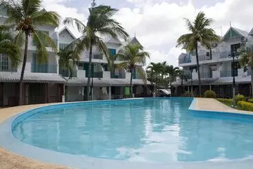 Apartamente turistice La Joliette Bungalow   Opposite Pereybere Beach