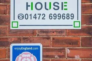 Majatalo Arlana Guest House