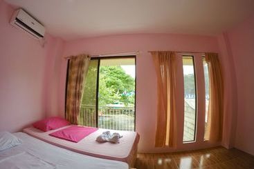 פנסיון Guilly's Place