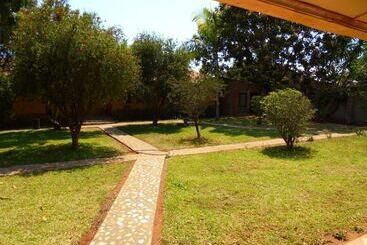 پانسیون Royal Kwandu Gardens