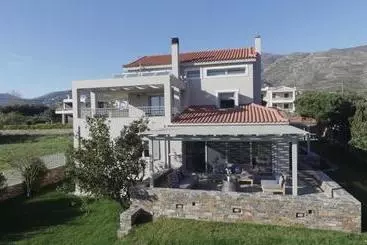 Aparthotel Karystos Muse