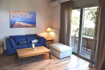 Aparthotel Karystos Muse