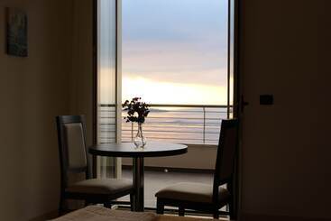 Schronisko Miramare Scilla Gyh Luxury