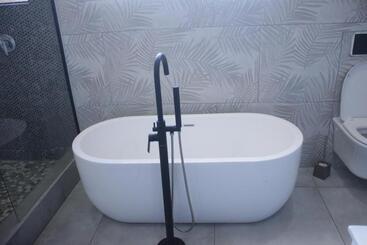 펜션 Palapye Guest House