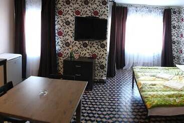 Country Hotel Hvoinyi