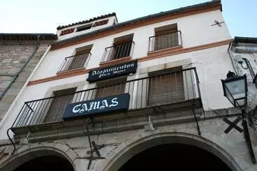ホテル Alojamientos Plaza Mayor