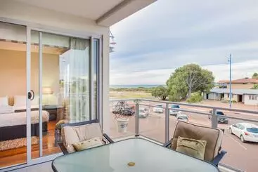 Apartaments turístics Spinnakers By Rockingham Apartments