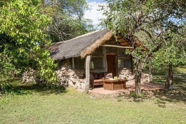 هتل Hippo Lodge