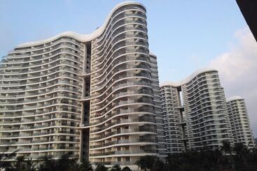 Yumi Apartment Wanning Branch