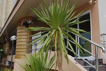 호텔 Preechana Golden Place Service Apartment