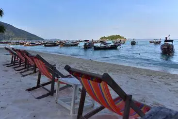 هتل Satun Dive Resort