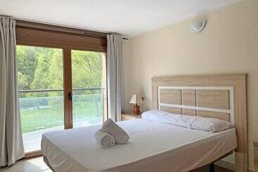 آپارتمانهای توریستها Apartamentos Llorts Ordino 3000