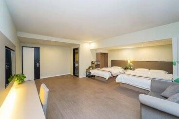 Shanghai Dihang Business Travel Hotel   Shanghai Pudong International Airport