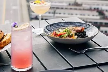 Cambria Hotel Boston Downtown   Seaport