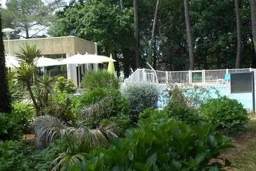 ホテル Lorient Residence