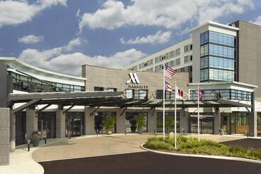 בית מלון כפרי Marriott Columbus Osu