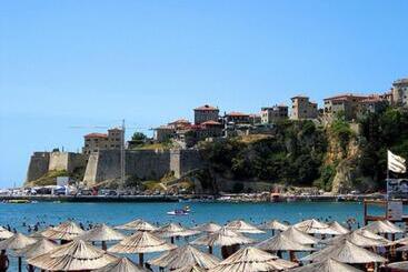 Hotel Pirate Old Town