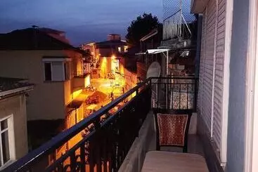 Huoneistohotelli Buyukada Cinar