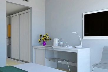 هتل Azul Beach Resort Montenegro