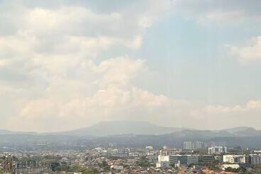 Yello Hotel Paskal Bandung