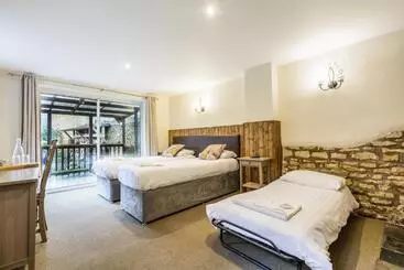 Auberge Volunteer Inn