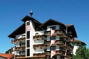 ホテル Tirol
