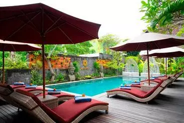 Lomakeskus Freddies Villas Ubud Bali