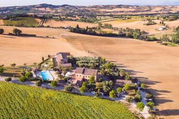 בית מלון כפרי Agriturismo Raggioverde