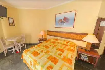 ユースホステル Velinn Pousada Ponta Do Pequeah