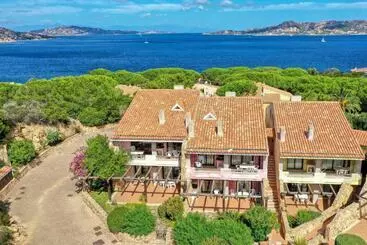 Aparthotel Baia Del Faro