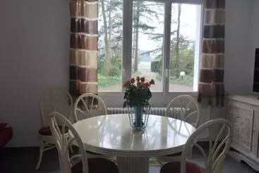 Aamiaismajoitus (B&B) Le Buisson