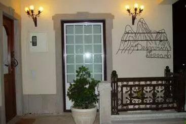 ペンション Descanso Serrano