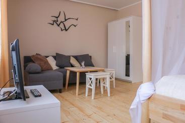 پانسیون Guest House Vasara