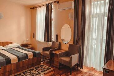 پانسیون Vila Royal