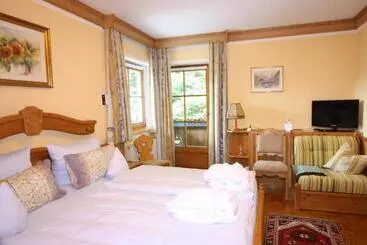 Huoneistohotelli Vronis Waldhaus Adults Only