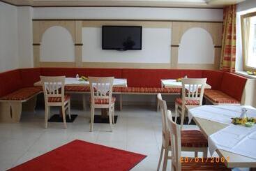 膳宿费 Ferienhaus Zillertal