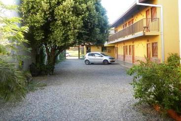 پانسیون Pousada Segredo