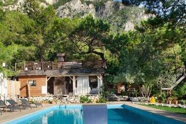 הוסטל Chakra Beach Kabak