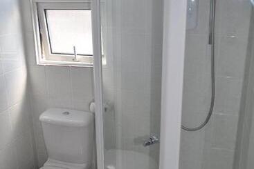 膳宿费 Avoncot Guest House